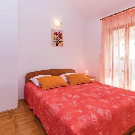 Amazing Home In Pula With House Sea View Holiday home