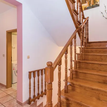 Amazing Home In Pula With House Sea View * Premantura