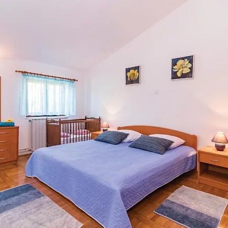 Amazing Home In Pula With House Sea View Holiday home